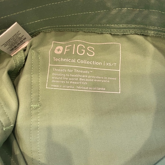 Figs Scrubs Jade Zamora Joggers - Picture 3 of 3